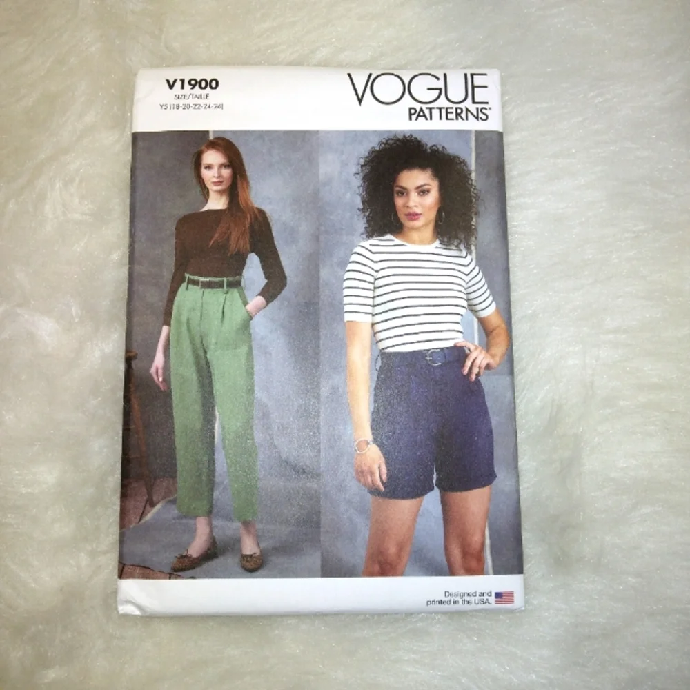 VOGUE V1900 Sz 18-26 Misses EASY High Waist Zip Fly Semi Fitted Pants or Shorts